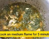 A picture of step 6 of Degi Chicken Palak.