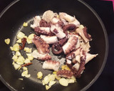 Foto del paso 2 de la receta: Pulpo al ajillo