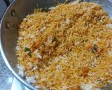 A picture of step 2 of Spicy tomato rice.