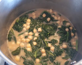 Foto del paso 4 de la receta: Espinacas con garbanzos