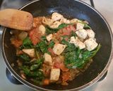 Foto del paso 3 de la receta: Pasta integral con pollo y espinacas