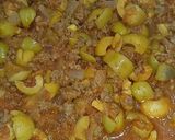 Une image de l'étape 3 de Riz basmati à la viande hachée et les olives vertes coupées.
