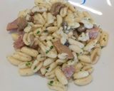 A picture of step 3 of Cavatelli con guanciale e funghi.