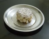 A picture of step 3 of Steamed rice balls.