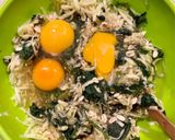 A picture of step 2 of Spinach, zucchini and rolled oats kuku.