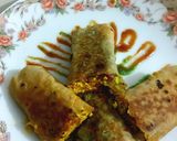 A picture of step 6 of Leftover paneer bhurji kathi roll.