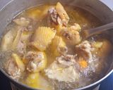 Hình bước làm 2 của món Canh gà nấu măng