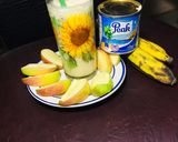 A picture of step 2 of Apple & banana smoothie🍎🍏.