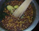A picture of step 3 of Traditional mukimo&Tomatoe Salad #4weeksChallenge.