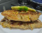 Foto del paso 5 de la receta: Pancakes🥯salados de vegetales🍗rellenos🫑de pollo y queso🧀🥑🧅