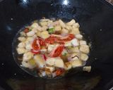 Foto langkah ke 2 dari resep Cah Enoki Tahu.