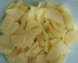 Foto del paso 1 de la receta: Tortilla con patatas y verduras al horno