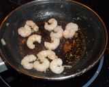 Foto del paso 5 de la receta Calabacín relleno de gambas
