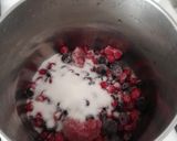 Foto del paso 2 de la receta: Eclair de crema de almendras y cobertura coulis de frutos rojos y coco