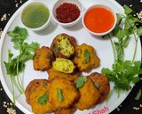 A picture of step 4 of Urad Dal Vada (Urad Dal Fritter Recipe).