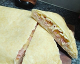 Foto del paso 5 de la receta: Empanada XXL🤩🥟lomito ahumado y queso dambo