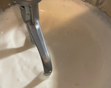 A picture of step 4 of Chocolate whipped cream cake.
