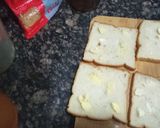 A picture of step 3 of Khichdi Sandwich.