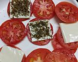 A picture of step 4 of Italian tomato bite.