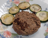 Foto del paso 5 de la receta: Hamburguesa jugosa con calabacín al Gorgonzola
