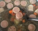 Foto langkah ke 3 dari resep Sup sosis jamur kuping.