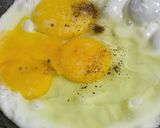 एग हाका नूडल्स (egg hakka noodle recipe in marathi) रेसिपी स्टेप 4 फोटो 
