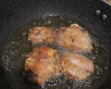 Foto langkah ke 3 dari resep Gai Tod Ayam Goreng Thailand.