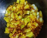 A picture of step 2 of Dudhi chana.