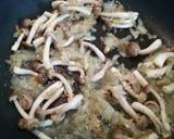 Foto del paso 6 de la receta: Arroz meloso con setas y sobrasada