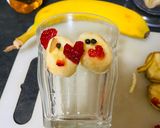 बनाना मिल्क शेक (Banana milk shake recipe in Hindi) रेसिपी चरण 2 फोटो