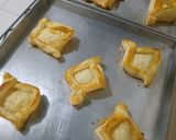 Foto langkah ke 4 dari resep Danish pastry topping buah.