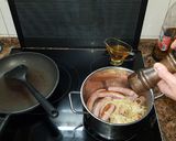 Foto del paso 3 de la receta: Salchichas frescas al vino blanco