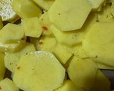 Mézes-mustáros karaj krumplival (tepsiben) recept fázis 3 fotója