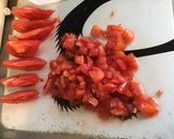 Une image de l'étape 10 de Salade de brede mafane au céleri,carottes,pois chiches, tomates et oignon.