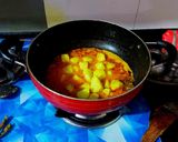 A picture of step 7 of Dahiwale Aloo.