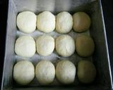 Foto langkah ke 4 dari resep Roti Sobek Eggless.
