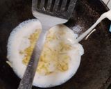 Foto langkah ke 2 dari resep Creamy Mushroom Sauce.