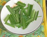 A picture of step 1 of Lemon Grass Tea.