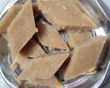 चावल के आटे की कतली (chawal ki aate ki katli recipe in Hindi) रेसिपी चरण 3 फोटो