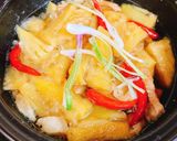 A picture of step 4 of Braised Tuna with Pineapple.