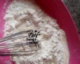 A picture of step 3 of Egg pie.