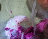 Foto langkah ke 1 dari resep Es krim buah naga (Tinggi kalori) 1+.