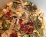Foto del paso 1 de la receta: Pulpo con alcachofas y champiñones