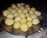 A picture of step 4 of Dum aloo.
