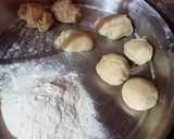 A picture of step 3 of Muglai anda paratha.