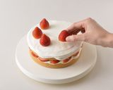 A picture of step 18 of Buttery Love Xmas Shortcake.