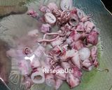 Foto langkah ke 1 dari resep Cumi kangkung saus tiram.