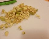 A picture of step 2 of Minime apple pie muffins.
