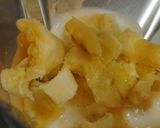 A picture of step 1 of Yogurt Banana Smoothie.