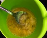 Foto langkah ke 4 dari resep Telur Penyet Kecap.